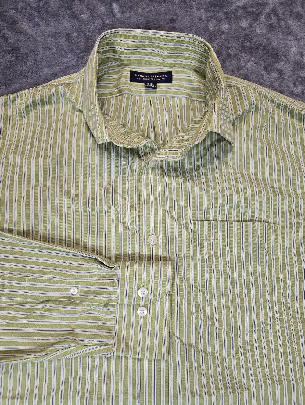 Vintage Y2K Banana Republic Non Iron Classic Fit Button Up Shirt Sz 15 1/2 Green
